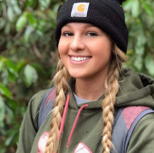 Meet your Posher, Leslie